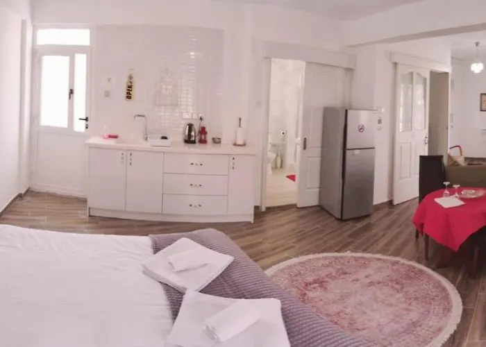 Apartament Malia Let